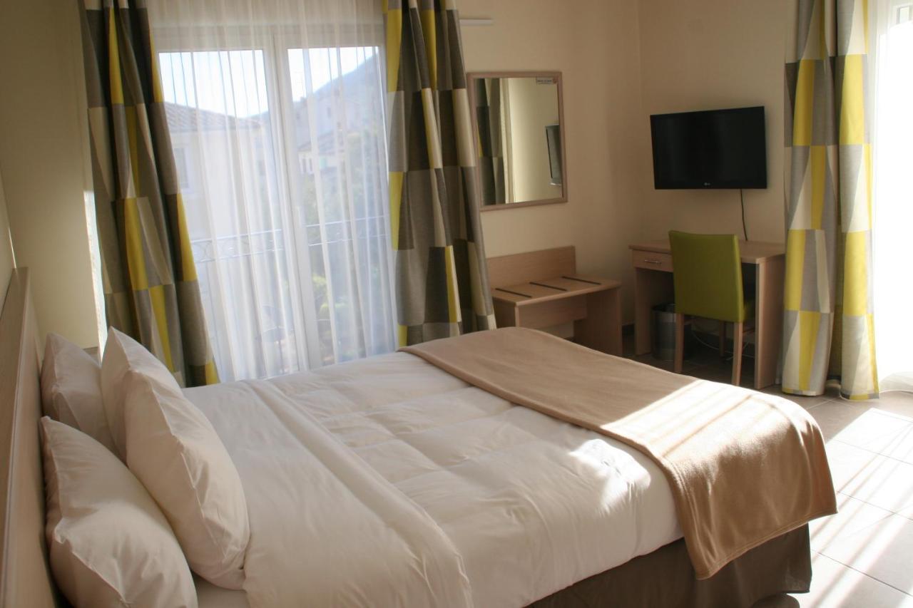 The Originals Boutique, Hotel L'Occitan, Aubagne La Destrousse Esterno foto
