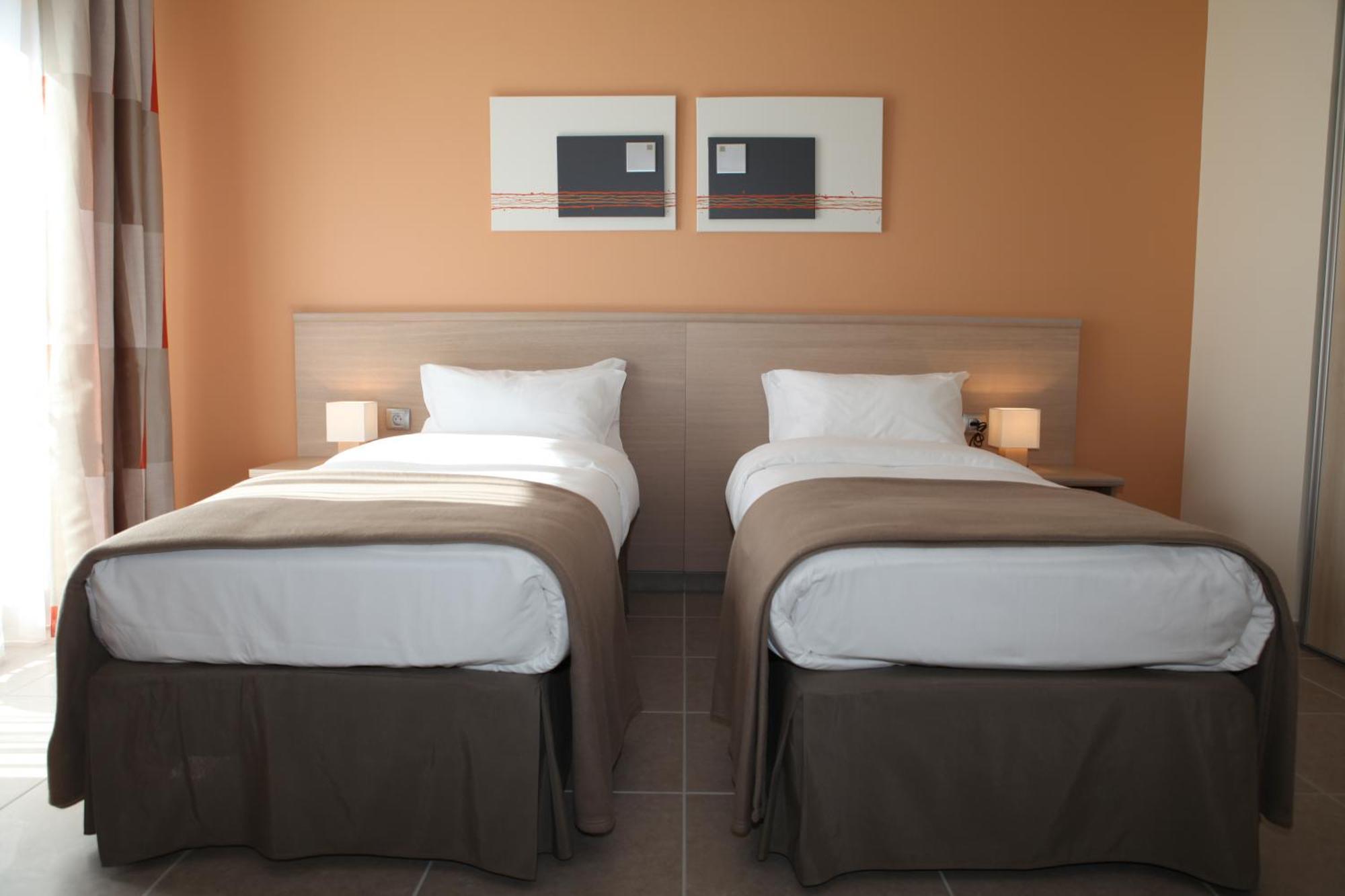 The Originals Boutique, Hotel L'Occitan, Aubagne La Destrousse Esterno foto