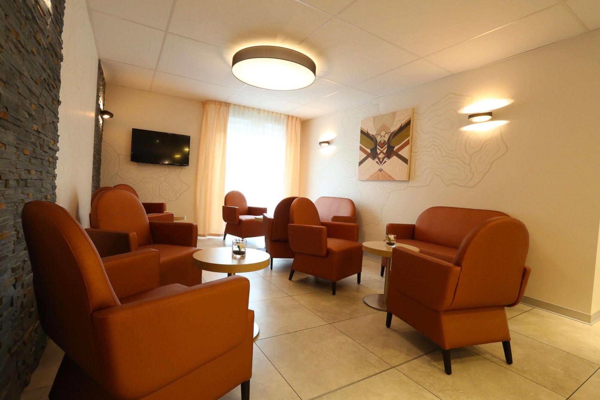 The Originals Boutique, Hotel L'Occitan, Aubagne La Destrousse Esterno foto