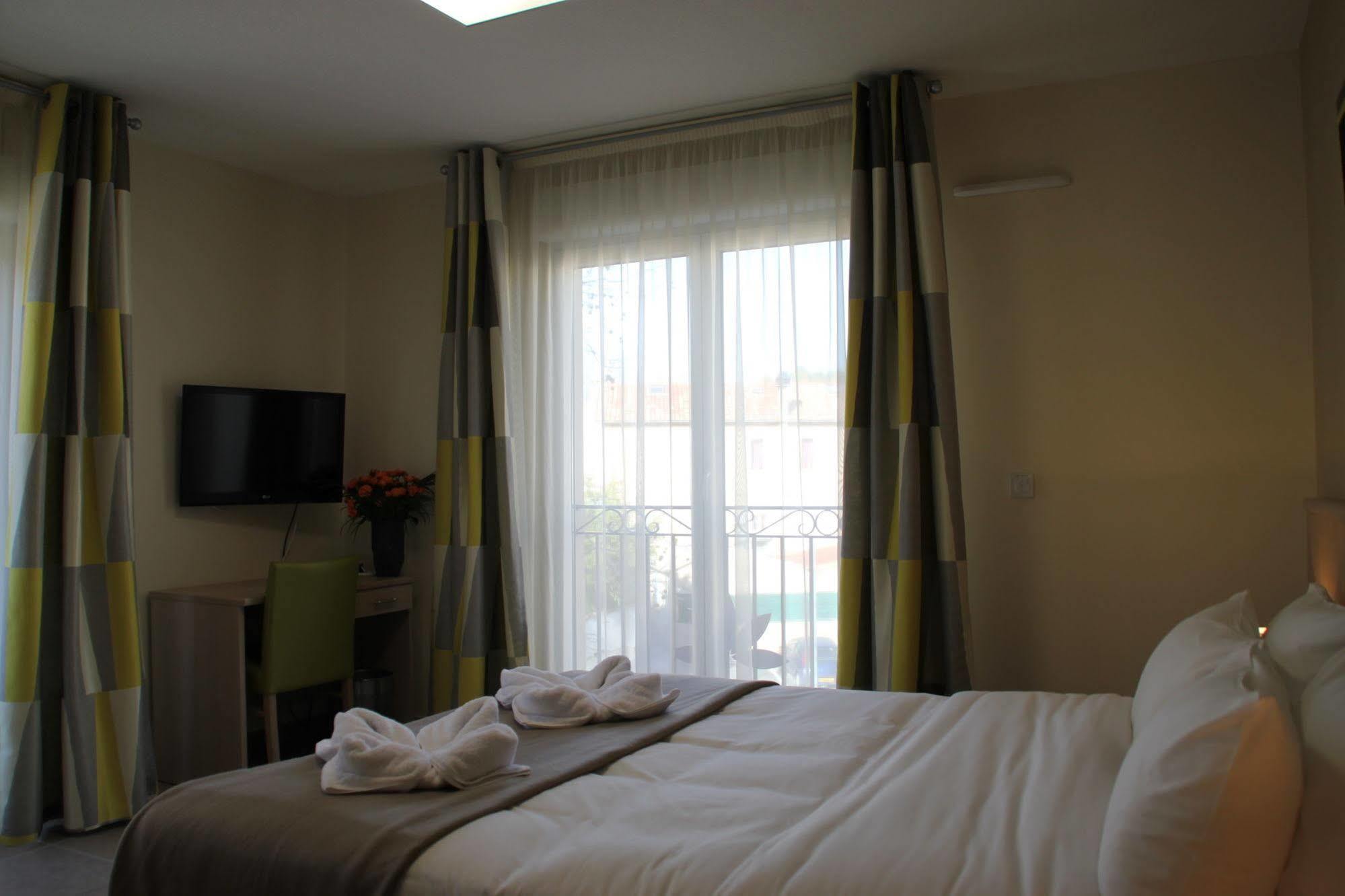 The Originals Boutique, Hotel L'Occitan, Aubagne La Destrousse Esterno foto